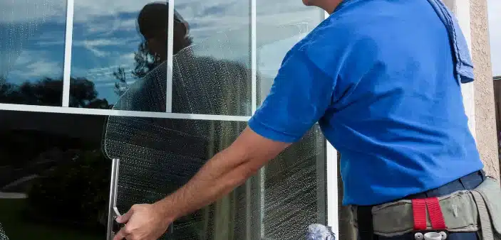 outdoor window cleaning